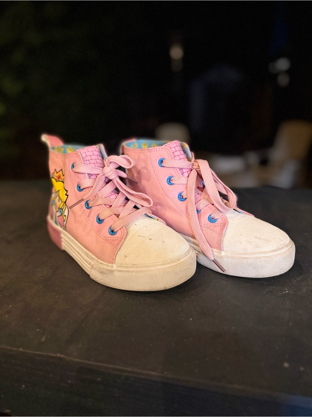 Nintendo Super Mario Princess Peach Pink Canvas High Top Sneakers Kids US 3